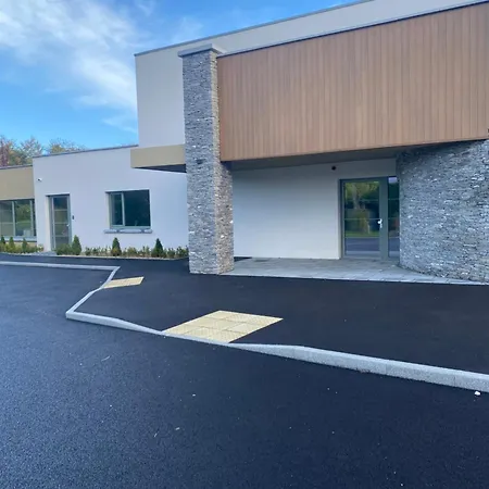 Ferienhaus Luxurious - 5 Min Walk To Centre *