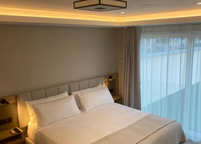 Luxurious - 5 Min Walk To Centre 度假居 基拉尼