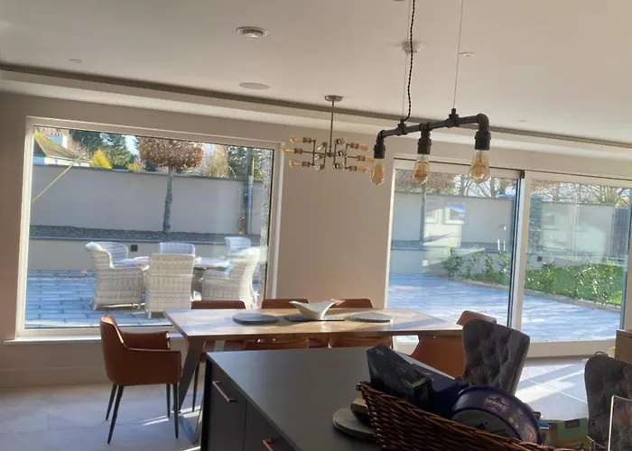 Luxurious - 5 Min Walk To Centre 基拉尼