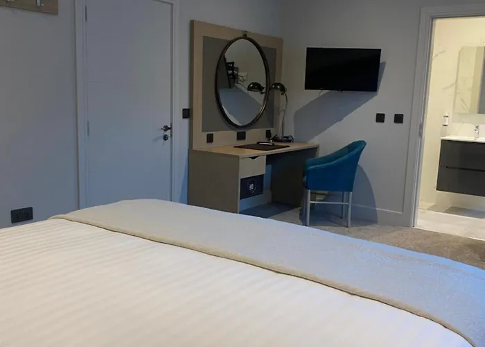 Luxurious - 5 Min Walk To Centre 度假居 基拉尼